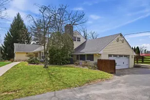 9101 Hoffman Farm Ln, Indian Hill, OH 45242 - Photo 4