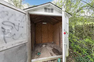 1778 Ashbrook Dr, Cincinnati, OH 45238 - Photo 4