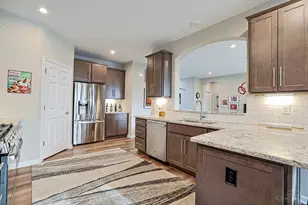 1391 Brookchase Cir, Hamilton Township, OH 45039 - Photo 10