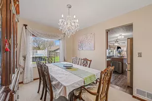 1244 Mayfair Dr, Wilmington, OH 45177 - Photo 8