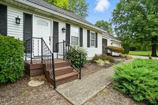 8253 Lake Ridge Dr, West Chester, OH 45069 - Photo 2