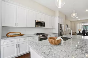 2711 Hyde Park Ave, Cincinnati, OH 45209 - Photo 14