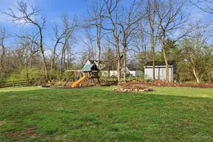 5667 Crooked Tree Ln, Miami Township, OH 45150 - Photo 10