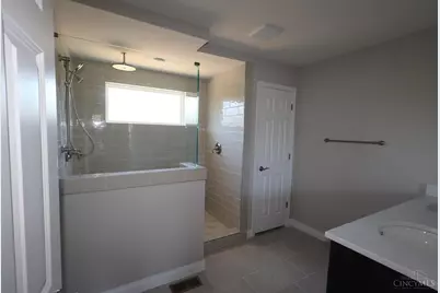 5767 Irwin Drive #139, Green Township, OH 45248 - Photo 8