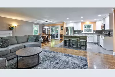 1012 Mary Lane, Wyoming, OH 45215 - Photo 4