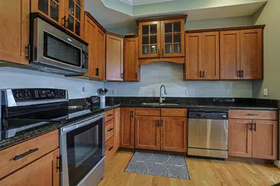 215 Stetson Street #215, Cincinnati, OH 45219 - Photo 14