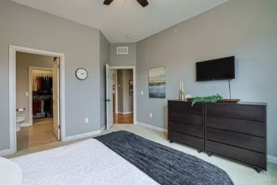 215 Stetson Street #215, Cincinnati, OH 45219 - Photo 20