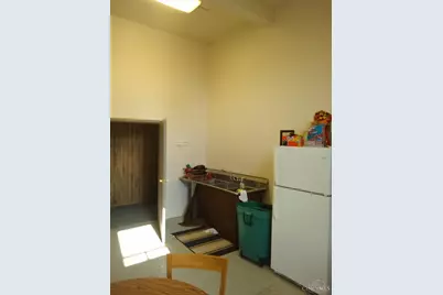 104 Main Street, Sinking Spring, OH 45172 - Photo 4