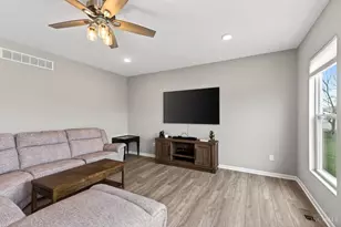 5518 Pacific Crst Ln, Fairfield Township, OH 45011 - Photo 12