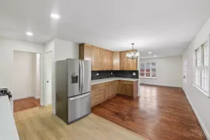 357 Meadowcrest Rd, Cincinnati, OH 45231 - Photo 14