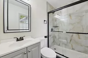 357 Meadowcrest Rd, Cincinnati, OH 45231 - Photo 26