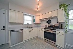 4390 Yakima Ct, Sycamore Township, OH 45236 - Photo 10