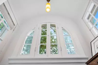 3246 Observatory Avenue, Cincinnati, OH 45208 - Photo 8