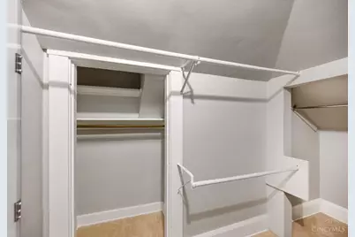 3246 Observatory Avenue, Cincinnati, OH 45208 - Photo 42
