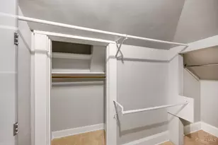 3246 Observatory Ave, Cincinnati, OH 45208 - Photo 42