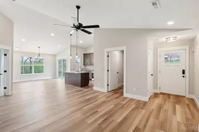 5019 Waterford Lane, Middletown, OH 45042 - Photo 4