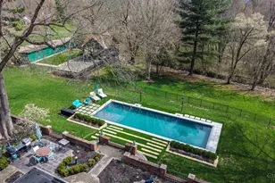 206 Hilltop Ln, Wyoming, OH 45215 - Photo 72