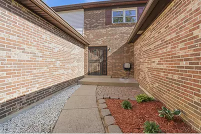 400 Terra Place, Batavia Township, OH 45103 - Photo 2