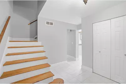 400 Terra Place, Batavia Township, OH 45103 - Photo 6