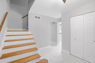 400 Terra Pl, Batavia Township, OH 45103 - Photo 6