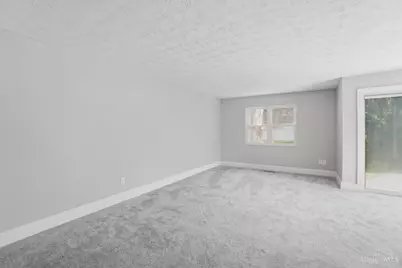 400 Terra Place, Batavia Township, OH 45103 - Photo 8