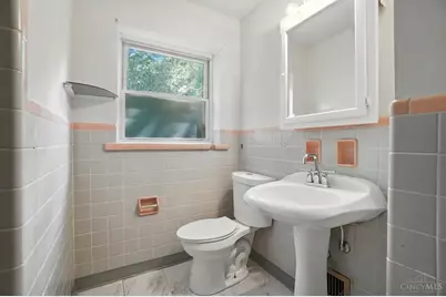 1224 Westminster Drive, Cincinnati, OH 45229 - Photo 18