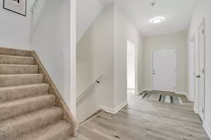 6000 Capri Dr, Cincinnati, OH 45224 - Photo 16