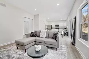 6000 Capri Dr, Cincinnati, OH 45224 - Photo 12