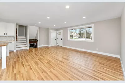 718 E Levitt Place, Union Township, OH 45245 - Photo 6