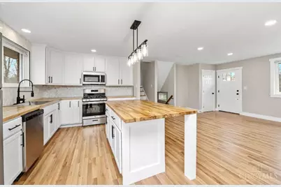 718 E Levitt Place, Union Township, OH 45245 - Photo 8