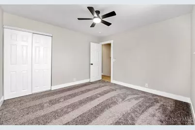 718 E Levitt Place, Union Township, OH 45245 - Photo 14