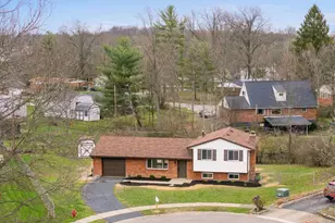 718 E Levitt Pl, Union Township, OH 45245 - Photo 2