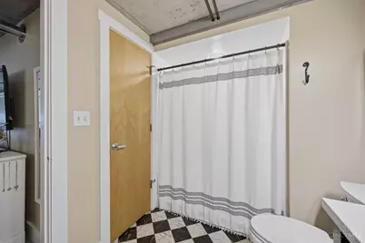 353 W Fourth Street #602, Cincinnati, OH 45202 - Photo 30