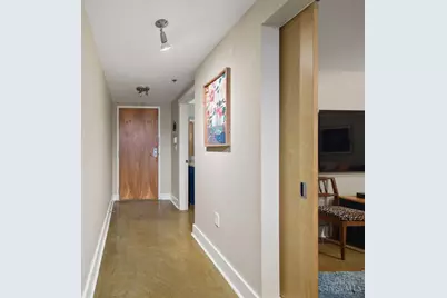 353 W Fourth Street #602, Cincinnati, OH 45202 - Photo 4