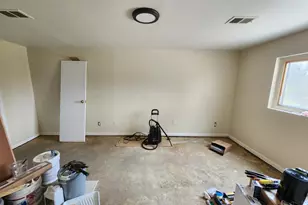 1063 Anderson Ferry Rd, Delhi Township, OH 45238 - Photo 8