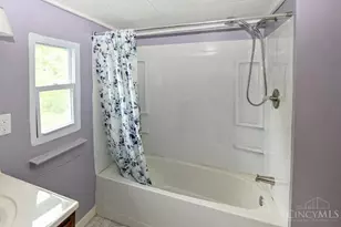 412 Lombardy St, Elmwood Place, OH 45216 - Photo 34