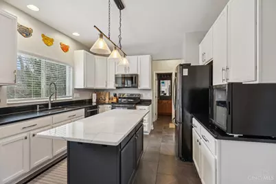 2520 Hingham Lane, Centerville, OH 45459 - Photo 10