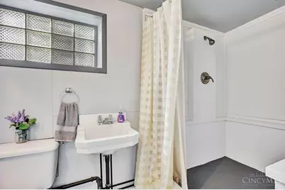 3649 Shortridge Circle, Cincinnati, OH 45247 - Photo 22