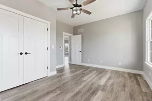 199 Knolls Dr, Washington Township, OH 45177 - Photo 16