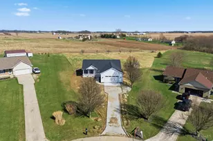 199 Knolls Dr, Washington Township, OH 45177 - Photo 4