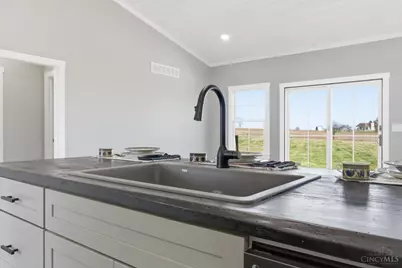 199 Knolls, Washington Township, OH 45177 - Photo 12