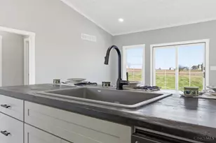 199 Knolls Dr, Washington Township, OH 45177 - Photo 12