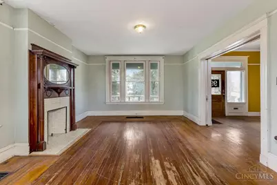 990 Burton Avenue, Cincinnati, OH 45229 - Photo 10