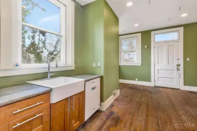 990 Burton Avenue, Cincinnati, OH 45229 - Photo 16