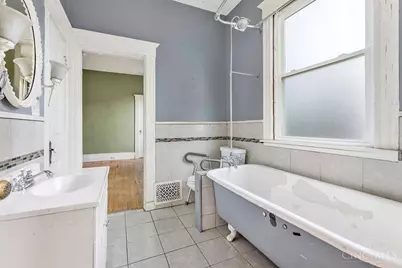 990 Burton Avenue, Cincinnati, OH 45229 - Photo 22