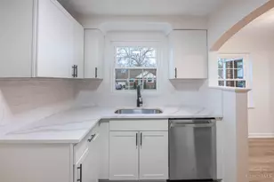 3814 N Broadlawn Cir, Silverton, OH 45236 - Photo 10