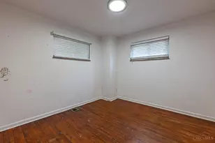 1725 Guise Ct, Reading, OH 45215 - Photo 10