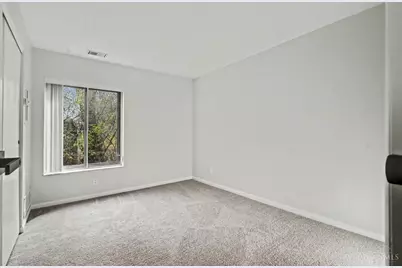 3004 Glenmore Avenue #205, Cincinnati, OH 45238 - Photo 6
