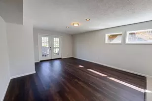 1038 8 Mile Rd, Anderson Township, OH 45255 - Photo 14