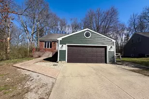 1038 8 Mile Rd, Anderson Township, OH 45255 - Photo 1